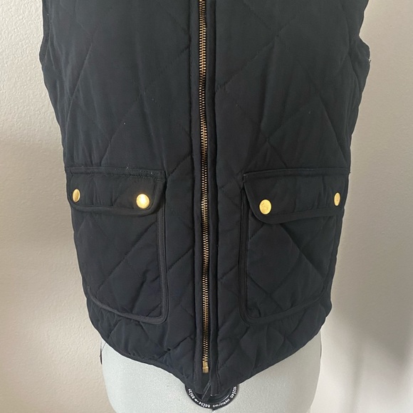 EUC - Black Quilted Vest With Pockets - Picture 2 of 7